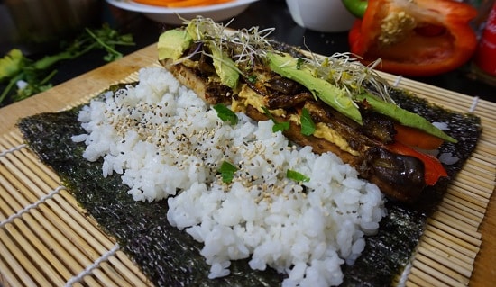 vegan-sushi-eggplant